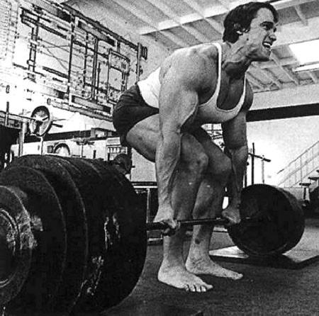 Arnold Deadlifting