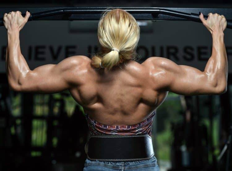 Female Bodybuilder Doing Pullups